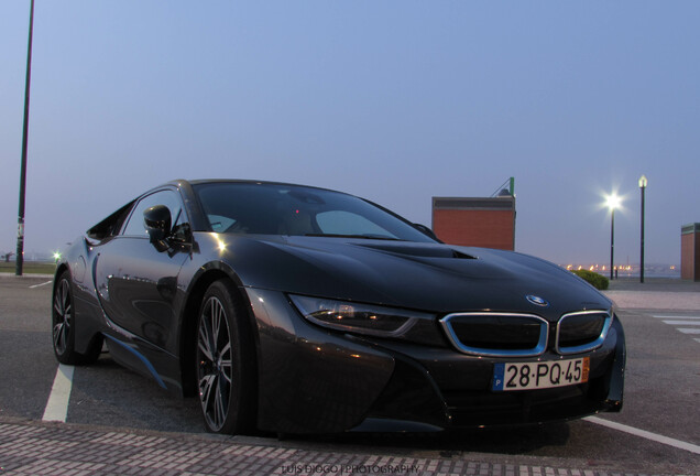 BMW i8