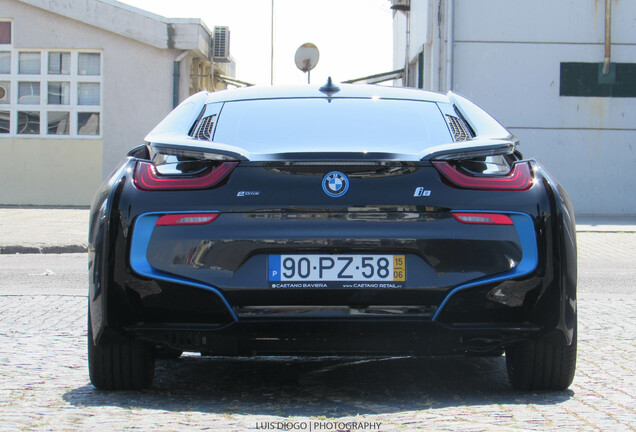 BMW i8