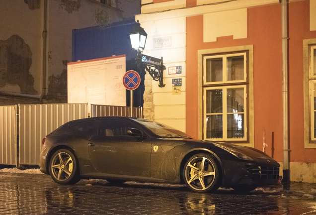 Ferrari FF