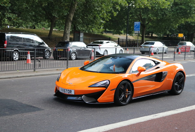 McLaren 570S