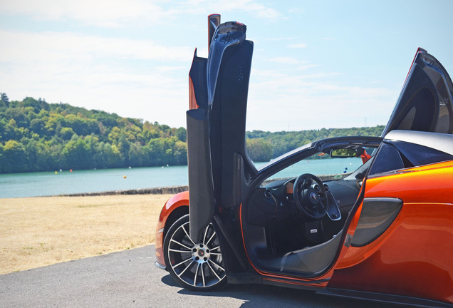 McLaren 570S Spider