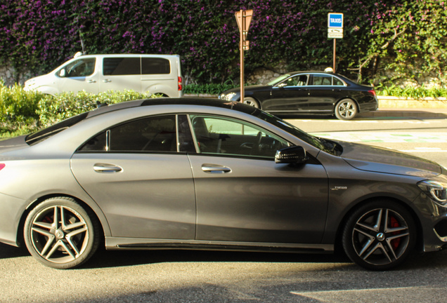 Mercedes-Benz CLA 45 AMG C117