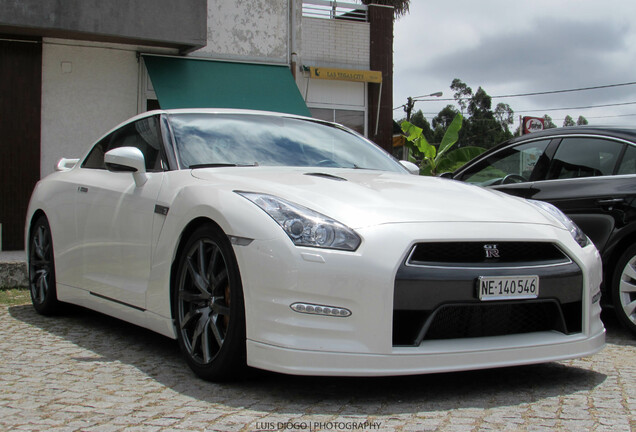 Nissan GT-R 2011