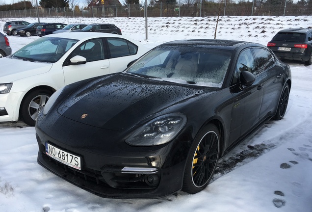 Porsche 971 Panamera Turbo S E-Hybrid