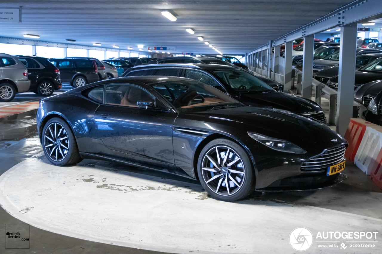 Aston Martin DB11