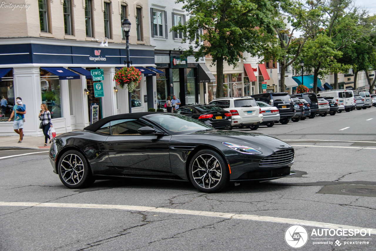 Aston Martin DB11 V8 Volante