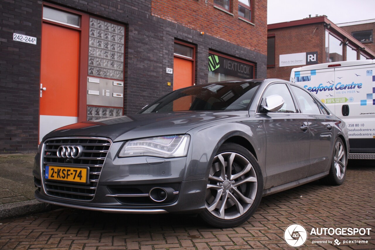 Audi S8 D4