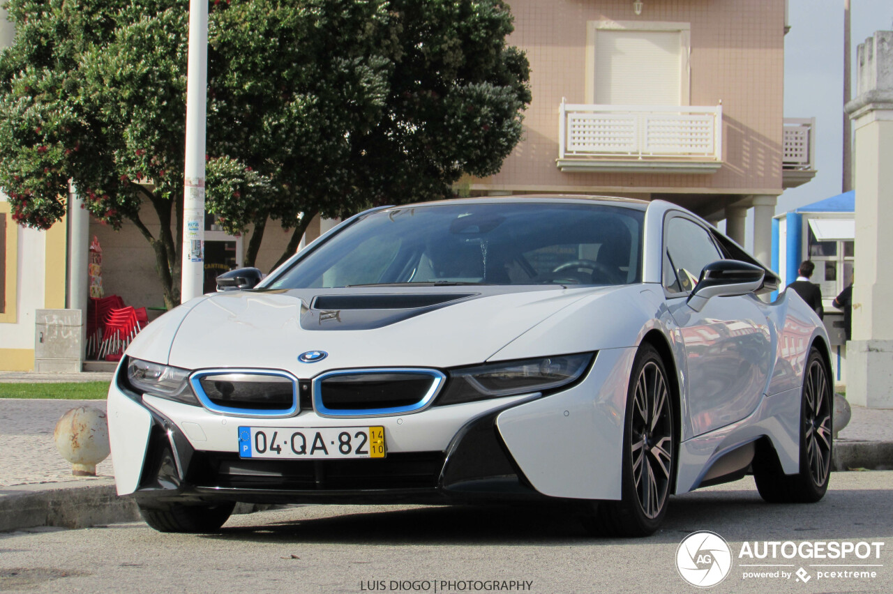 BMW i8