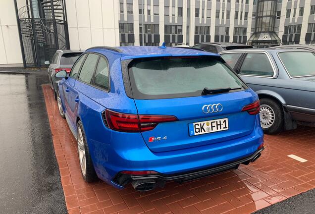 Audi RS4 Avant B9