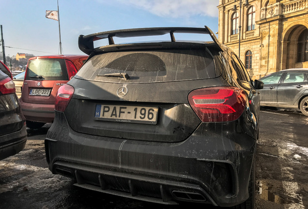 Mercedes-AMG A 45 W176 2015