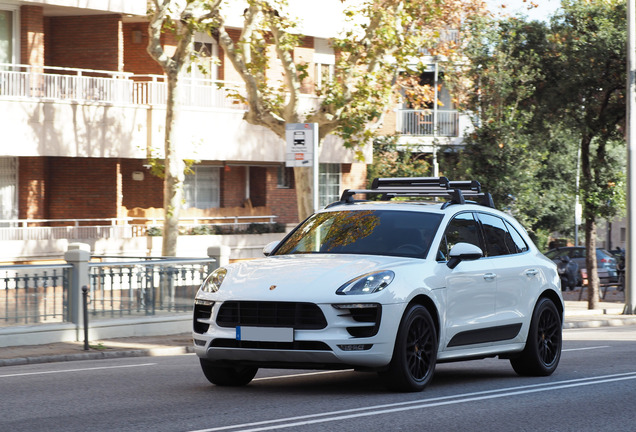 Porsche 95B Macan GTS