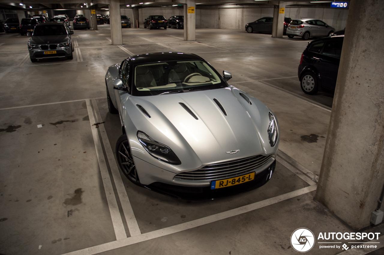 Aston Martin DB11