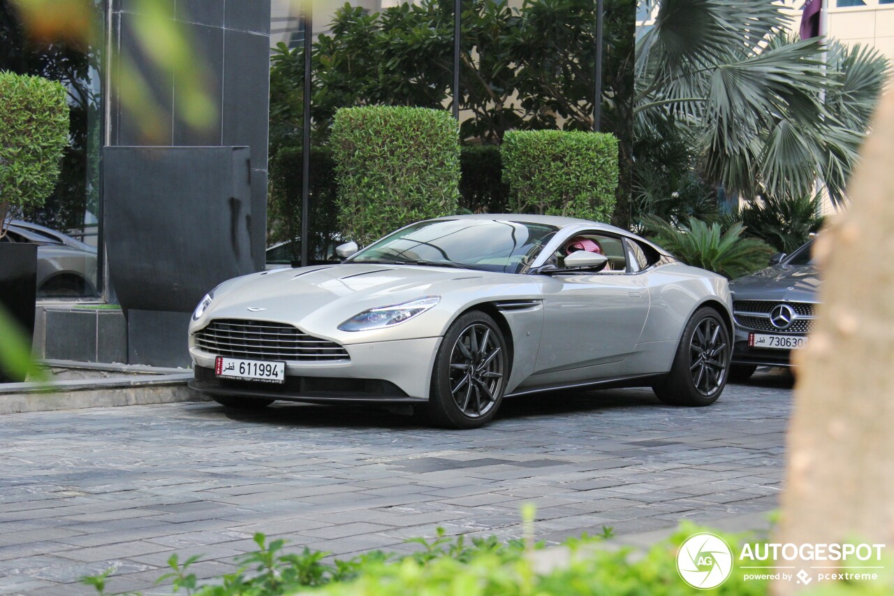 Aston Martin DB11