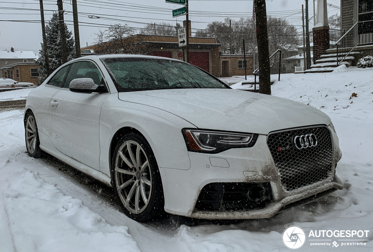 Audi RS5 B8 2012