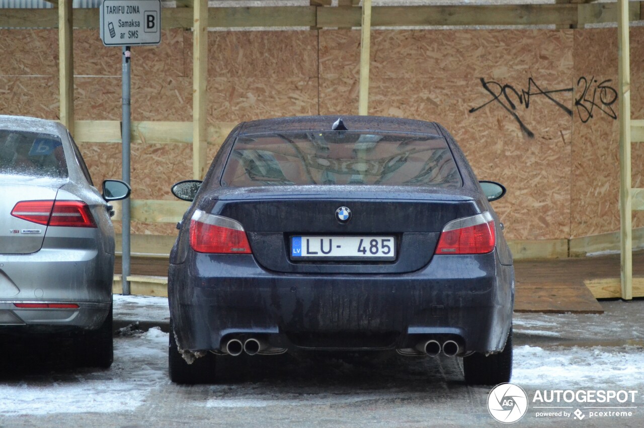 BMW M5 E60 2005