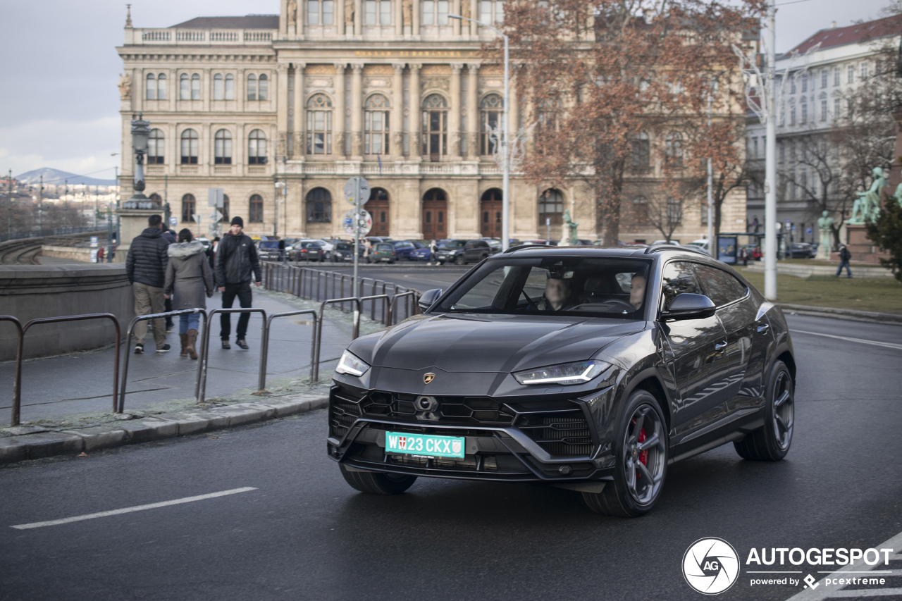 Lamborghini Urus