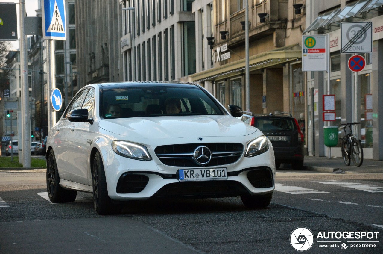 Mercedes-AMG E 63 S W213