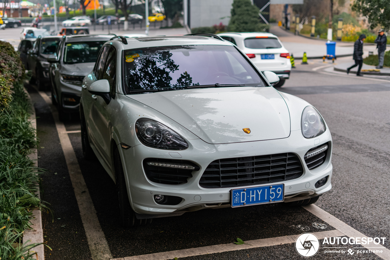 Porsche 958 Cayenne GTS