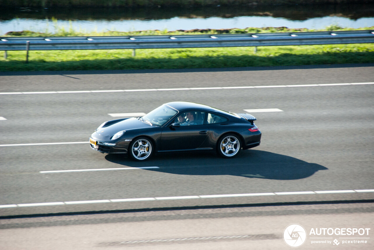 Porsche 997 Carrera 4S MkI