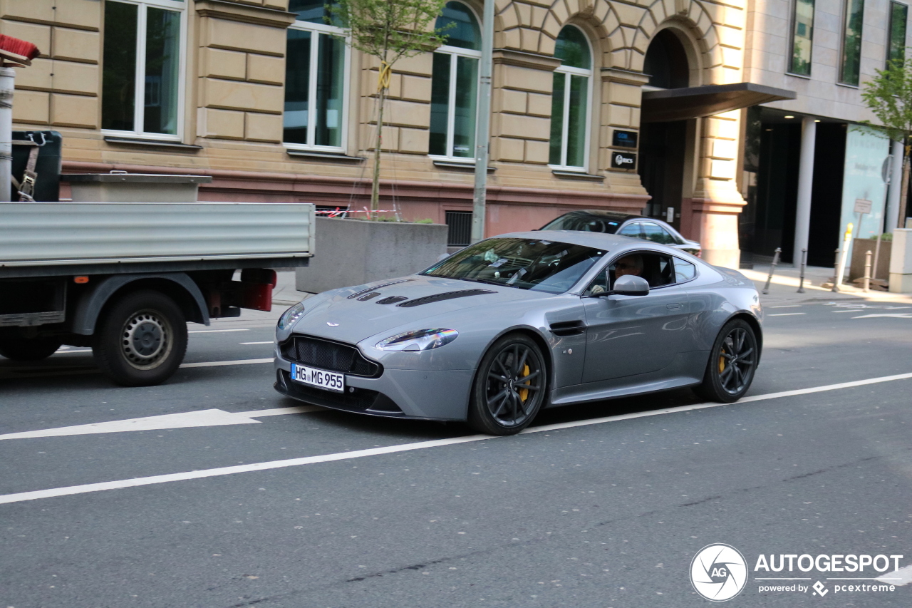 Aston Martin V12 Vantage S