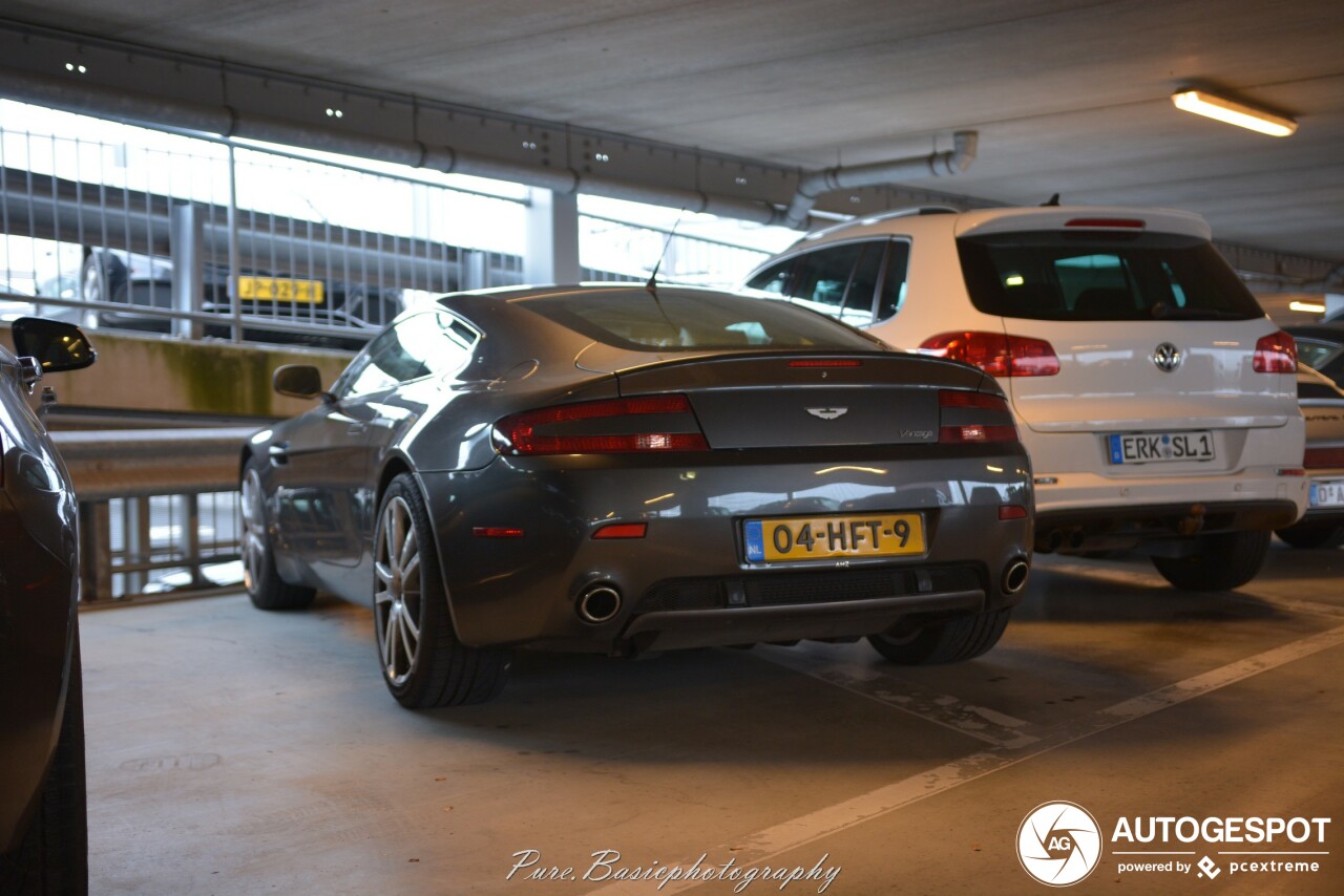 Aston Martin V8 Vantage