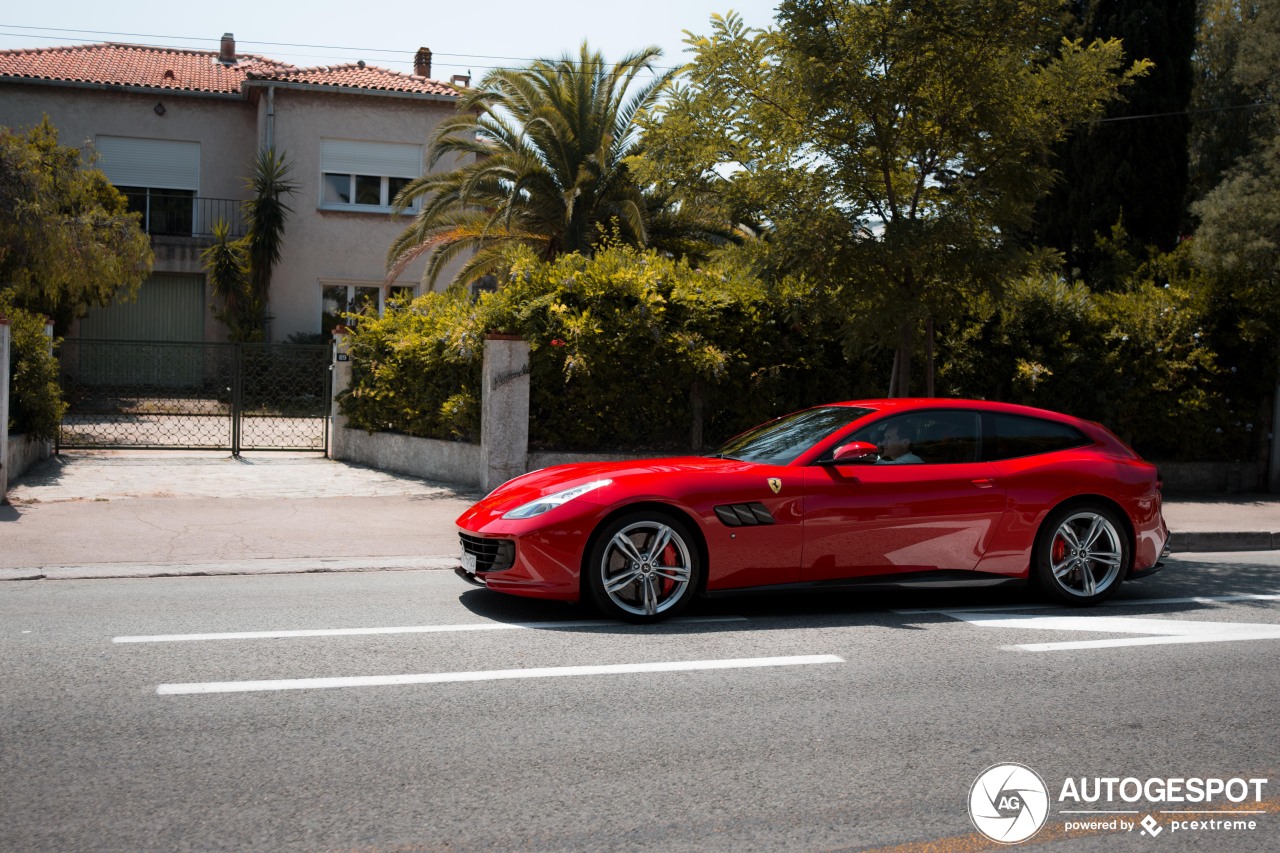 Ferrari GTC4Lusso