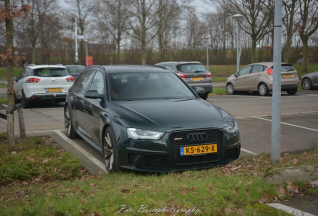 Audi RS4 Avant B8