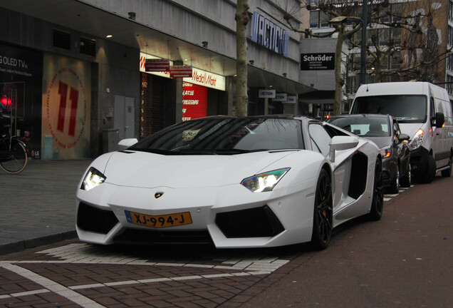 Lamborghini Aventador LP700-4 Roadster