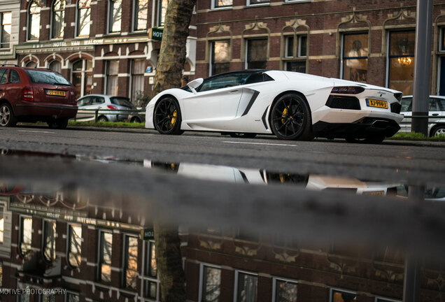 Lamborghini Aventador LP700-4 Roadster