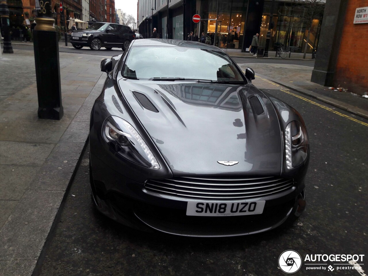 Aston Martin Vanquish S 2017