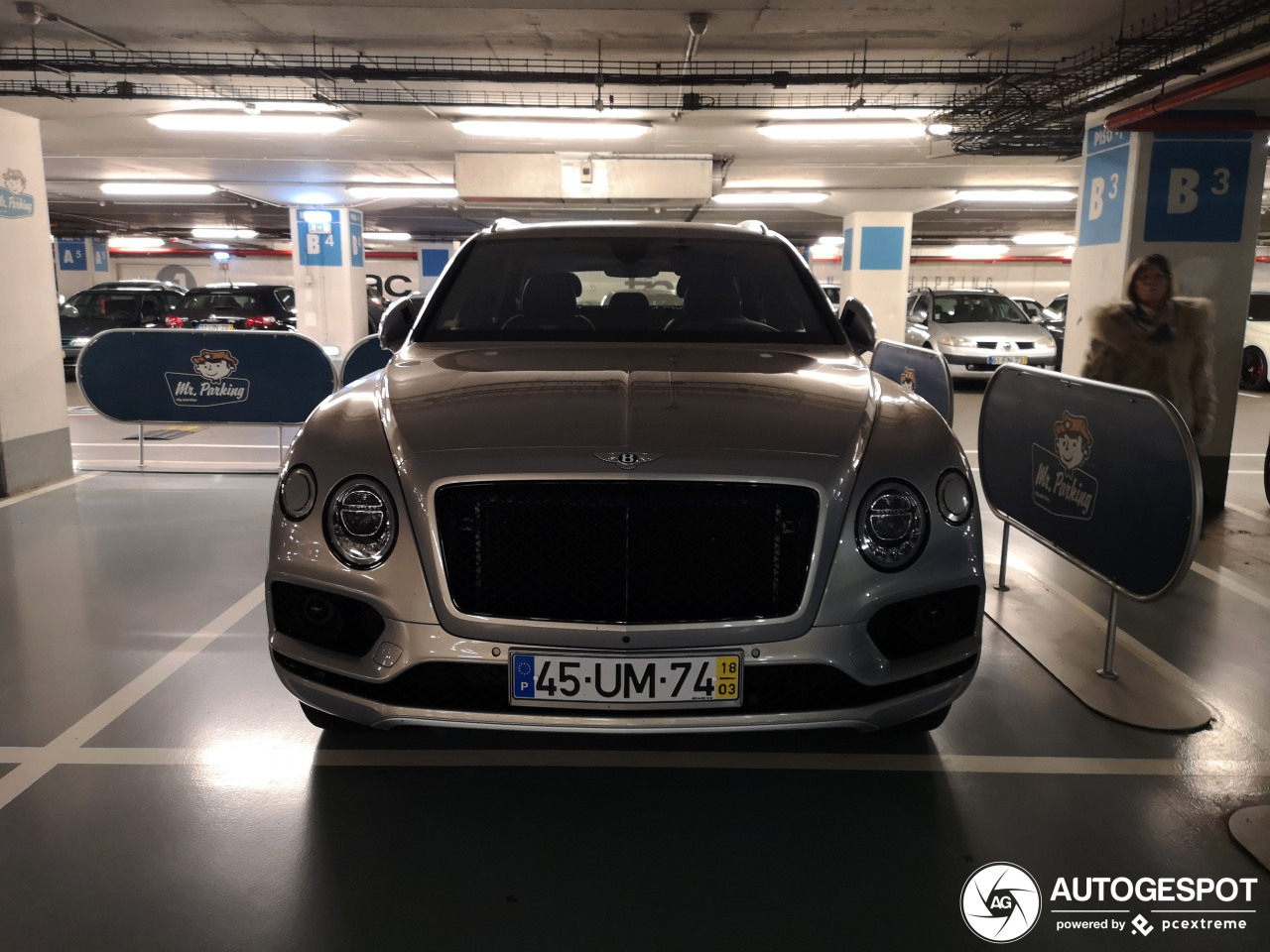 Bentley Bentayga V8