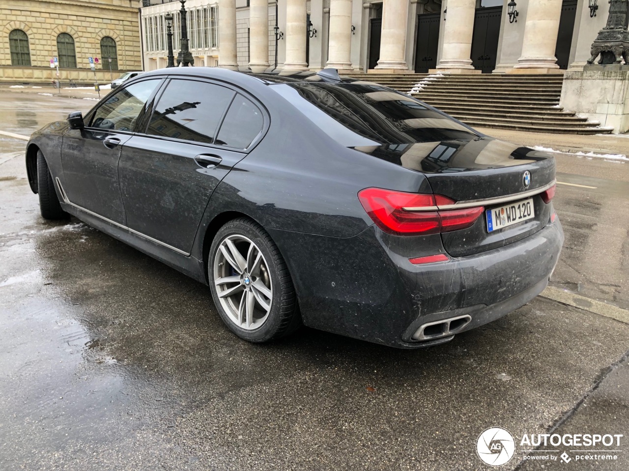 BMW M760Li xDrive