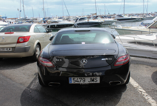 Mercedes-Benz SLS AMG