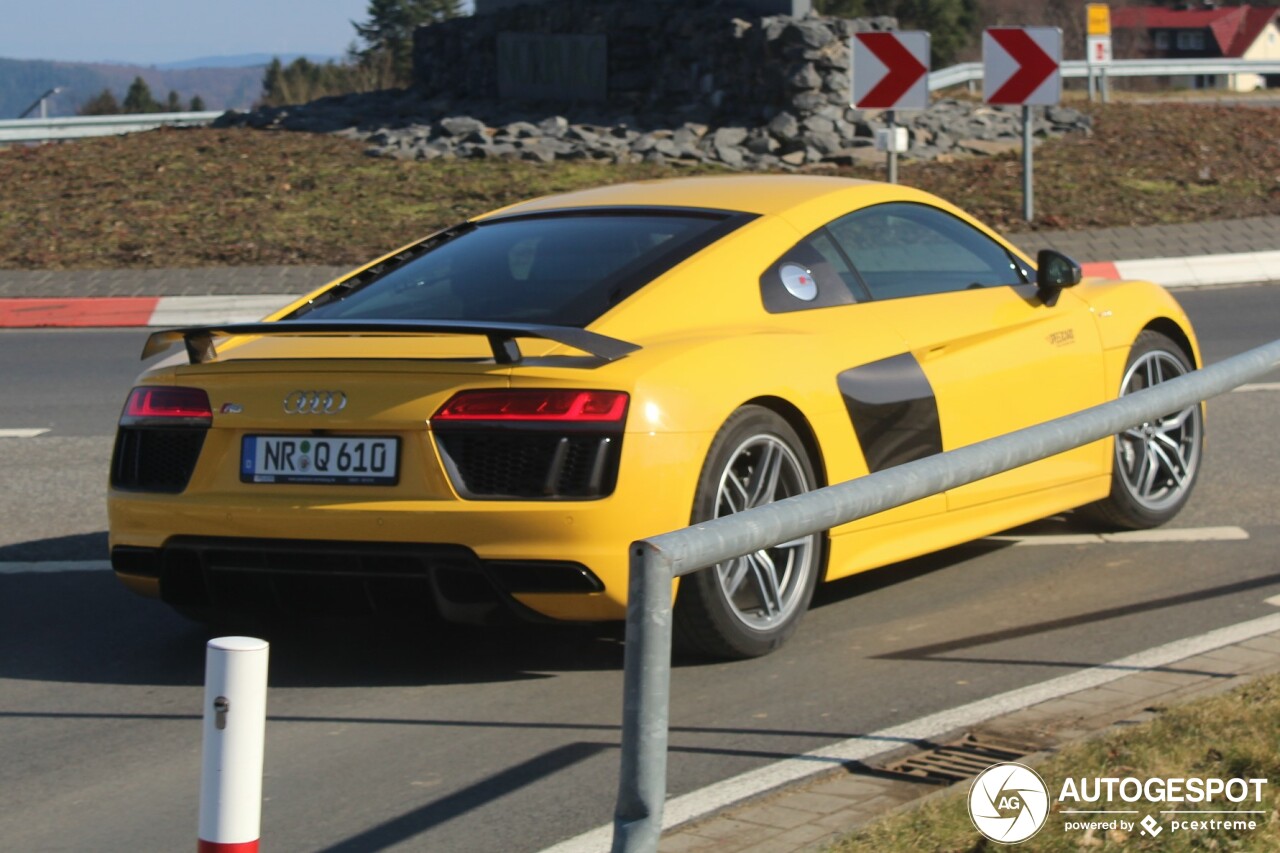 Audi R8 V10 Plus 2015