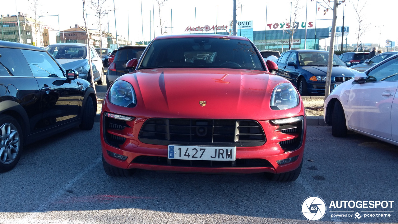 Porsche 95B Macan GTS