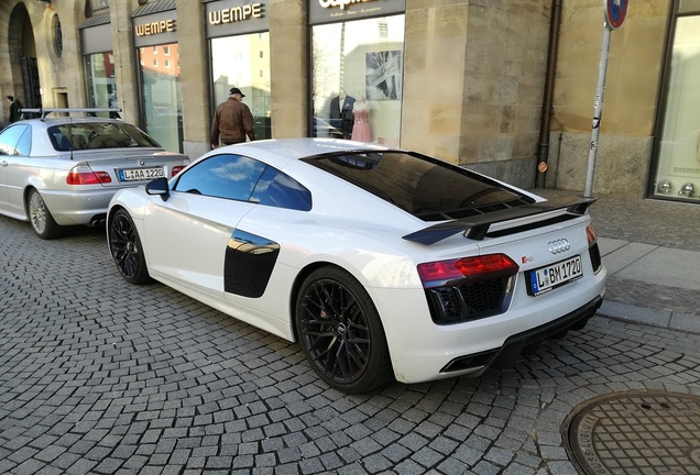 Audi R8 V10 Plus 2015