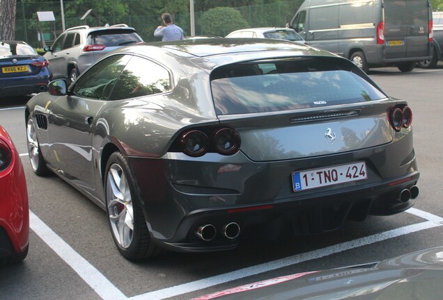 Ferrari GTC4Lusso T