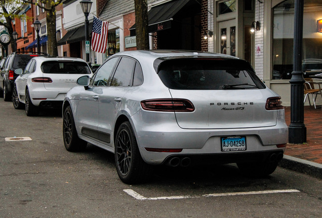 Porsche 95B Macan GTS