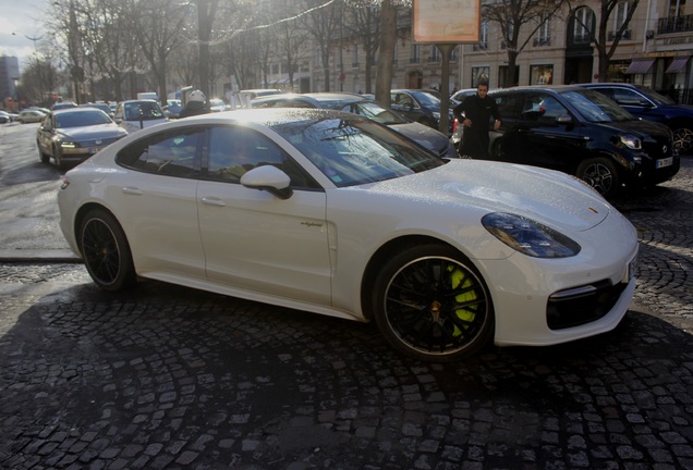 Porsche 971 Panamera Turbo S E-Hybrid