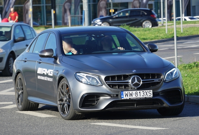 Mercedes-AMG E 63 S W213