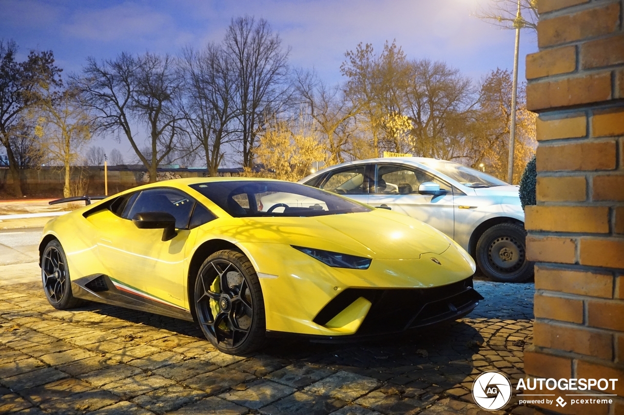 Lamborghini Huracán LP640-4 Performante