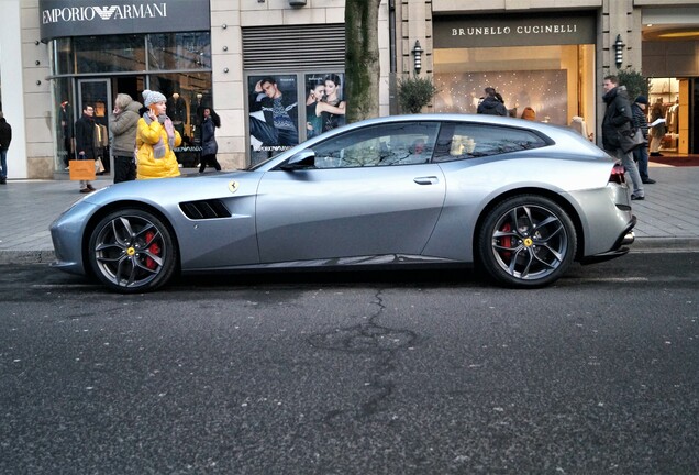 Ferrari GTC4Lusso T