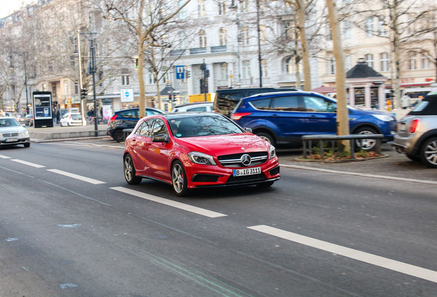 Mercedes-Benz A 45 AMG