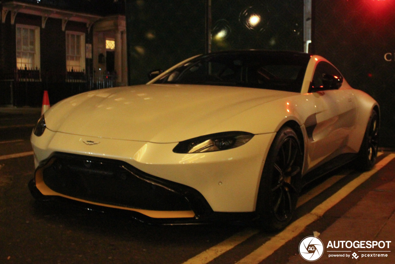 Aston Martin V8 Vantage 2018