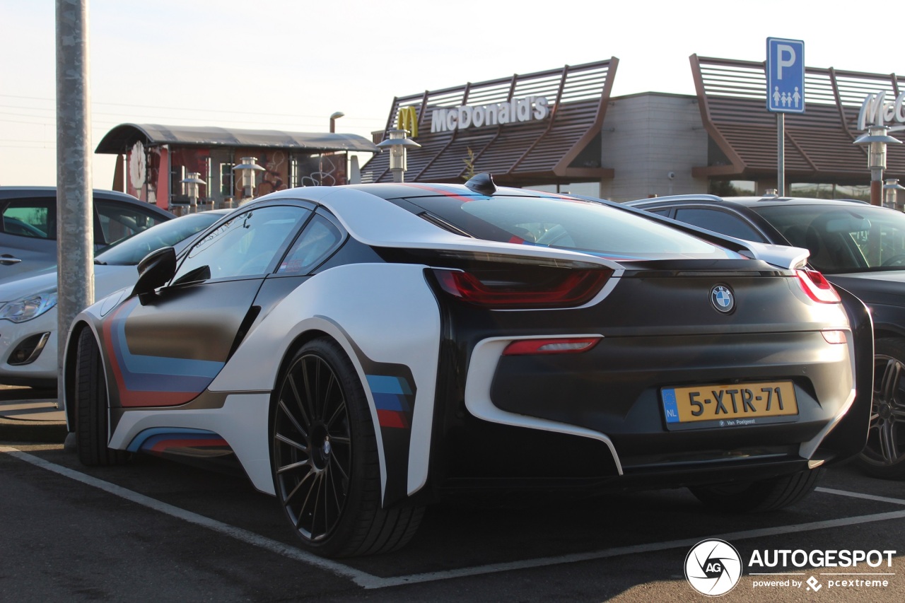 BMW i8