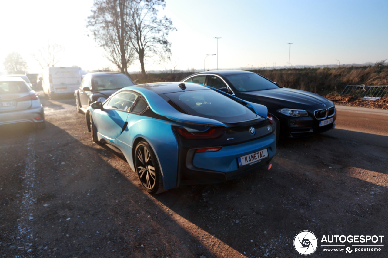 BMW i8