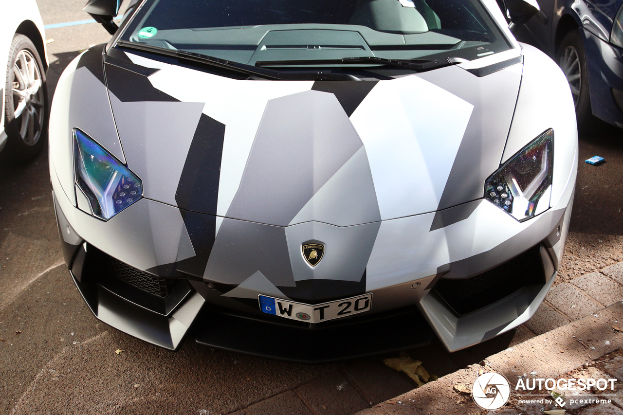 Lamborghini Aventador LP700-4