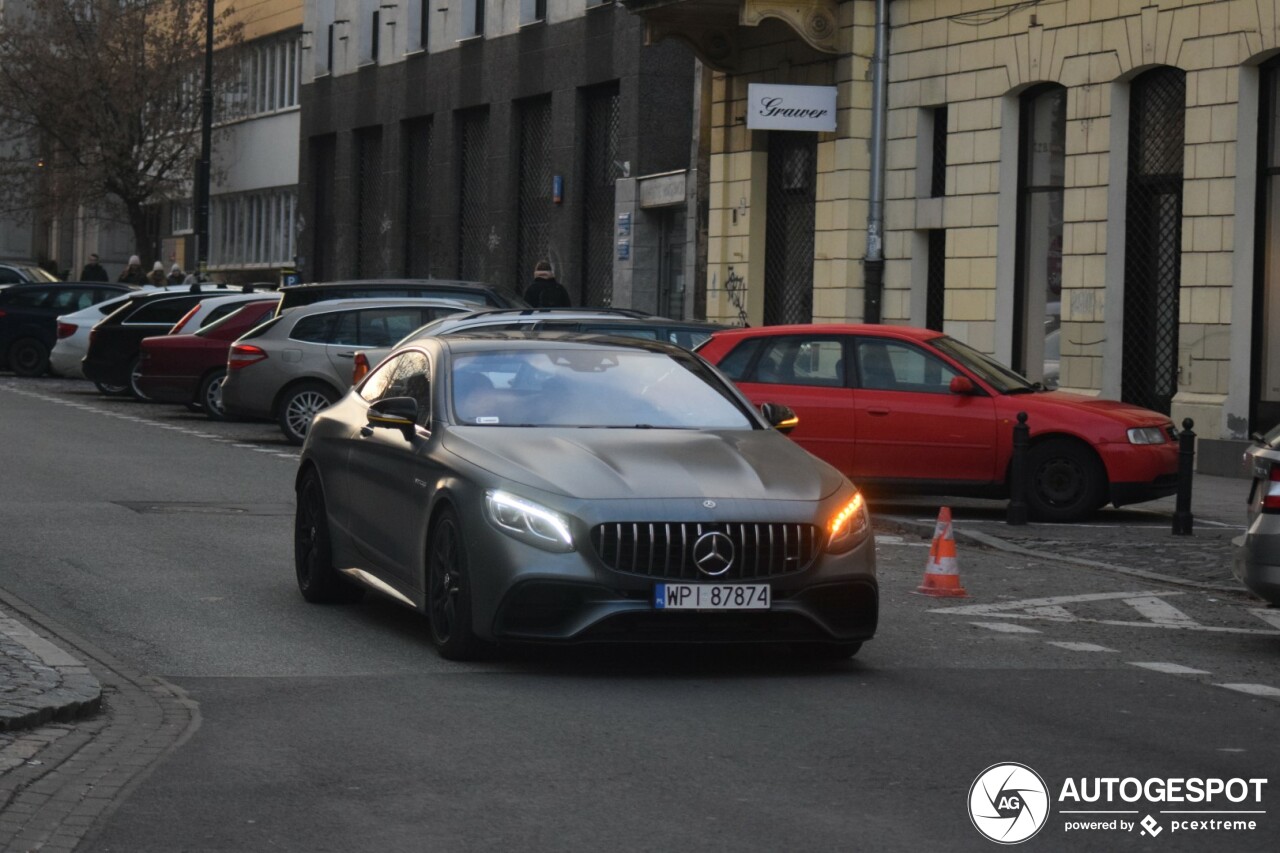 Mercedes-AMG S 63 Coupé C217 2018 Yellow Night Edition