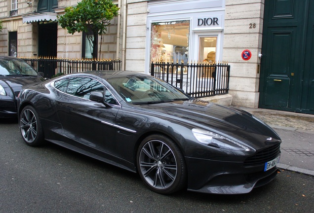 Aston Martin Vanquish 2013