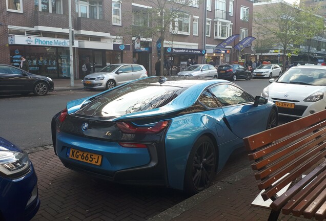 BMW i8